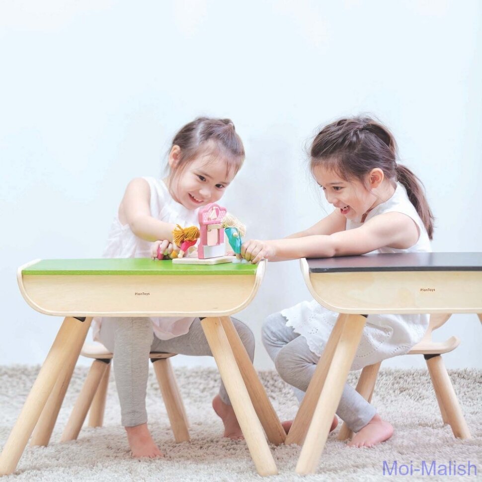 Детский письменный стол со стулом  PlanToys 